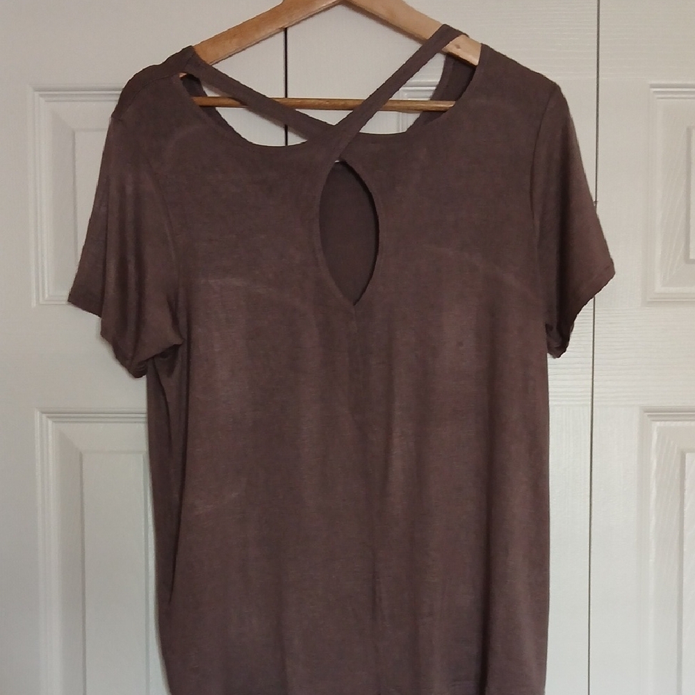 Beyond Yoga Tee * Flaws - Picture 3 of 11